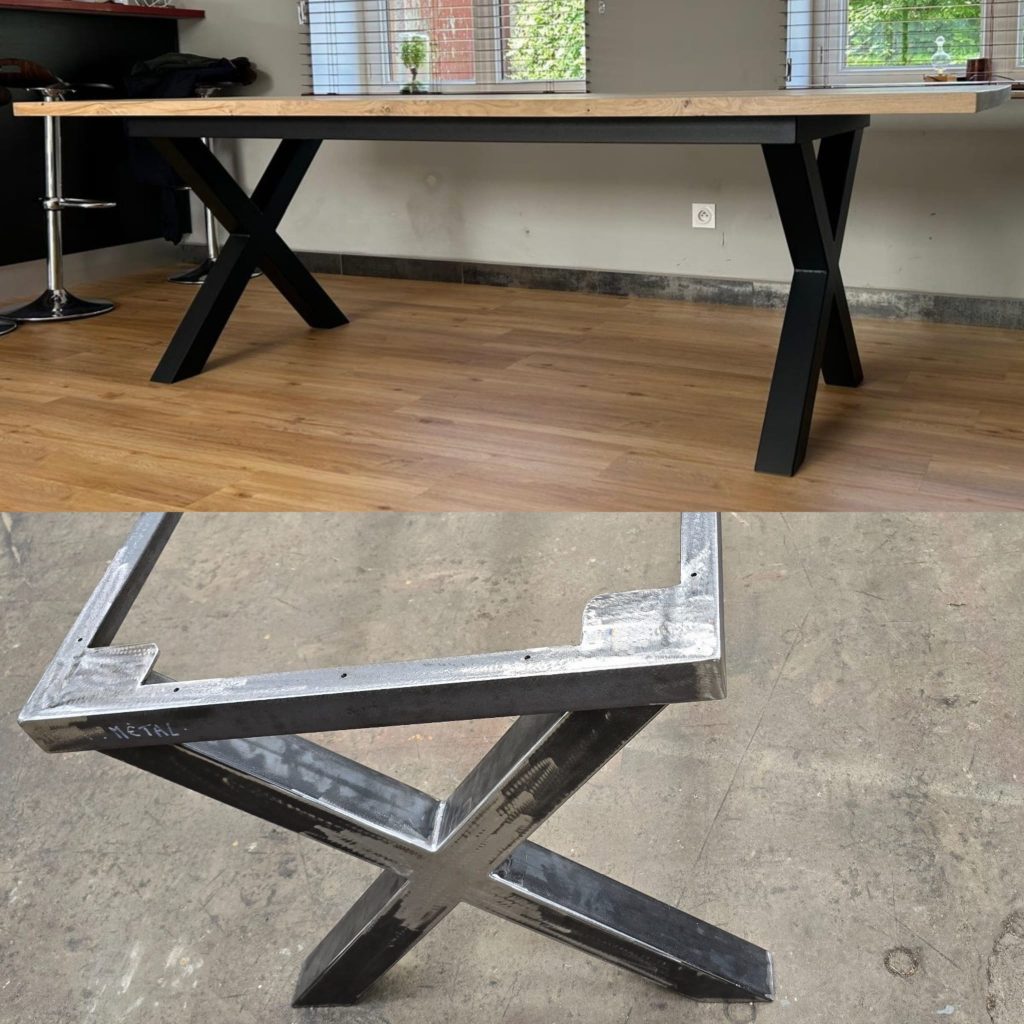Pieds de table en X en acier thermolaqué noir avec structure en cornière pour plateau en bois